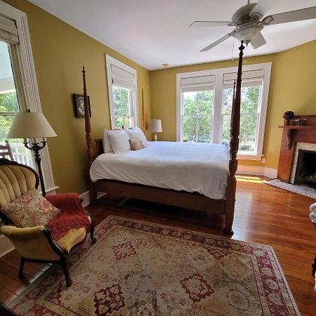 غينزفيل، فلوريدا The Camellia Rose Inn- King Room- Inspiration المظهر الخارجي الصورة
