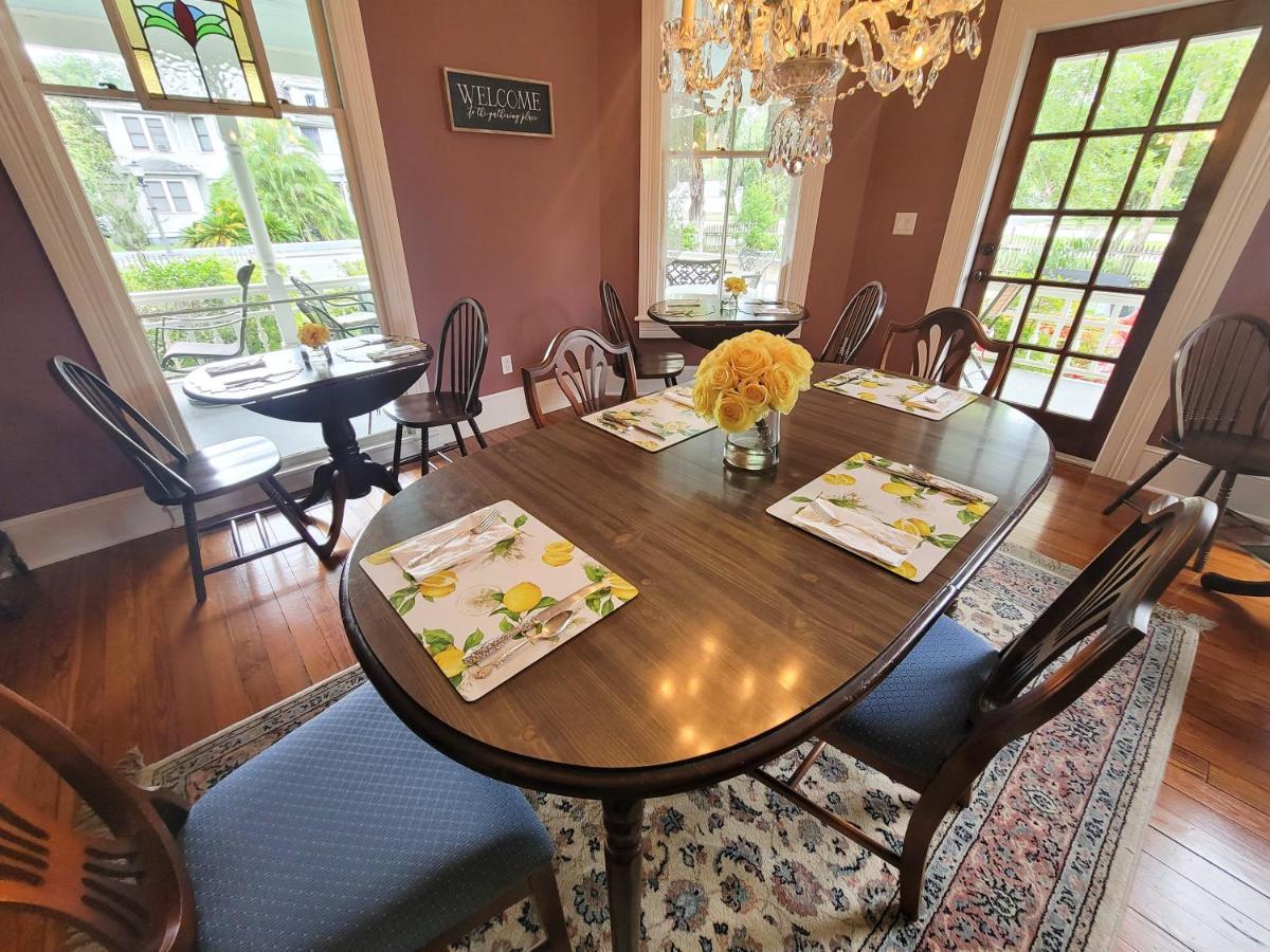 غينزفيل، فلوريدا The Camellia Rose Inn- King Room- Inspiration المظهر الخارجي الصورة