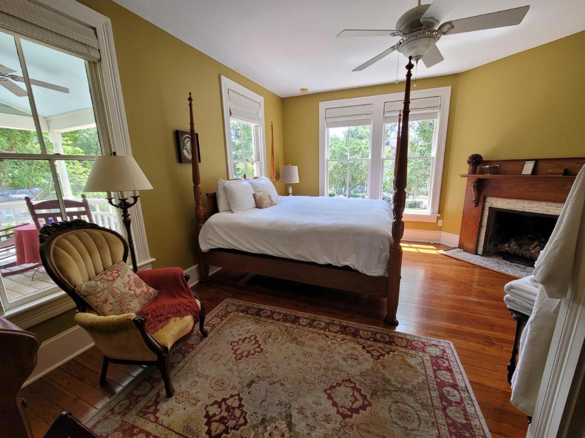 غينزفيل، فلوريدا The Camellia Rose Inn- King Room- Inspiration المظهر الخارجي الصورة